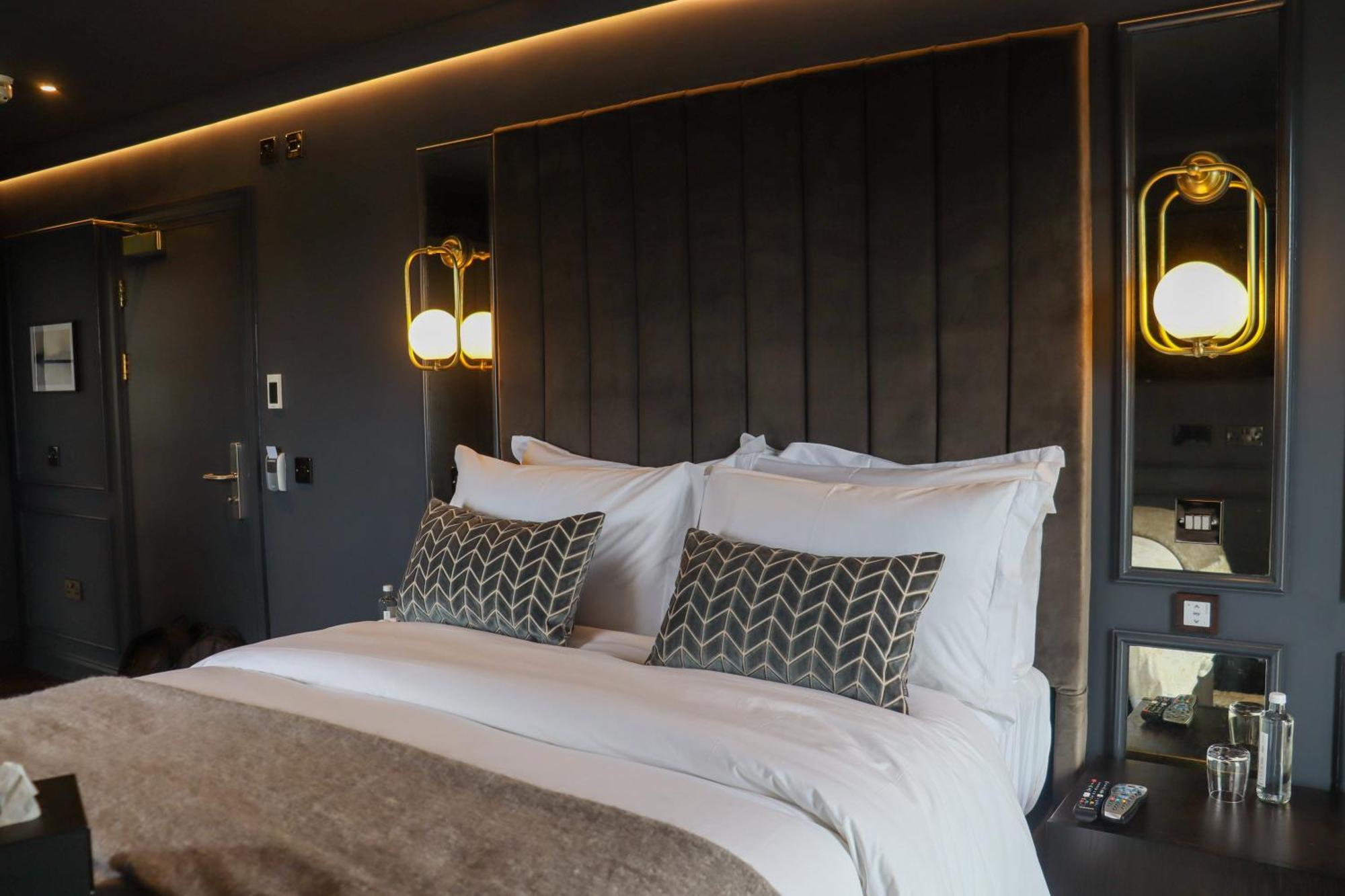 Y Seler Hotel Aberaeron Buitenkant foto